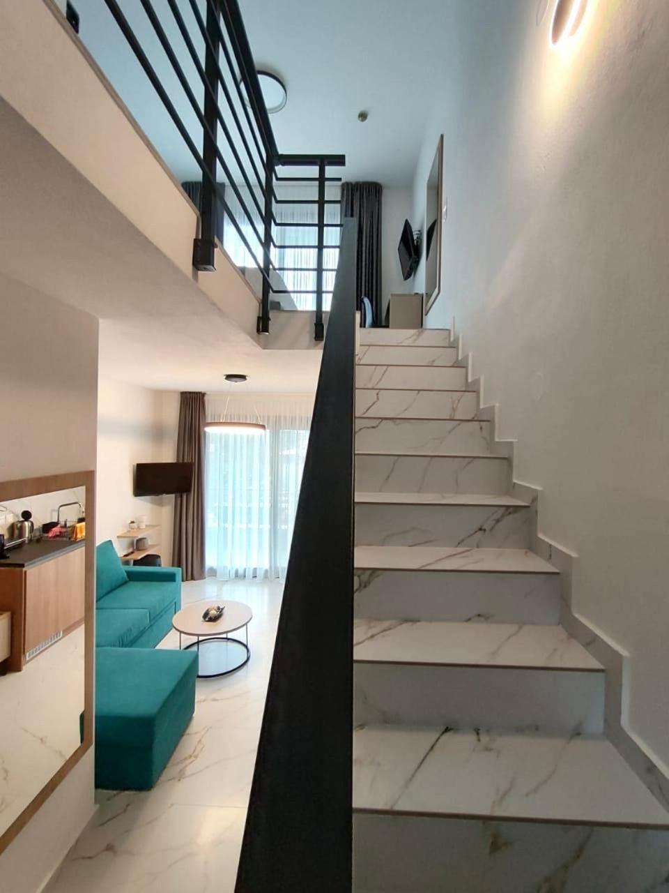 Four Shades Luxury Suites Sarti Exteriér fotografie