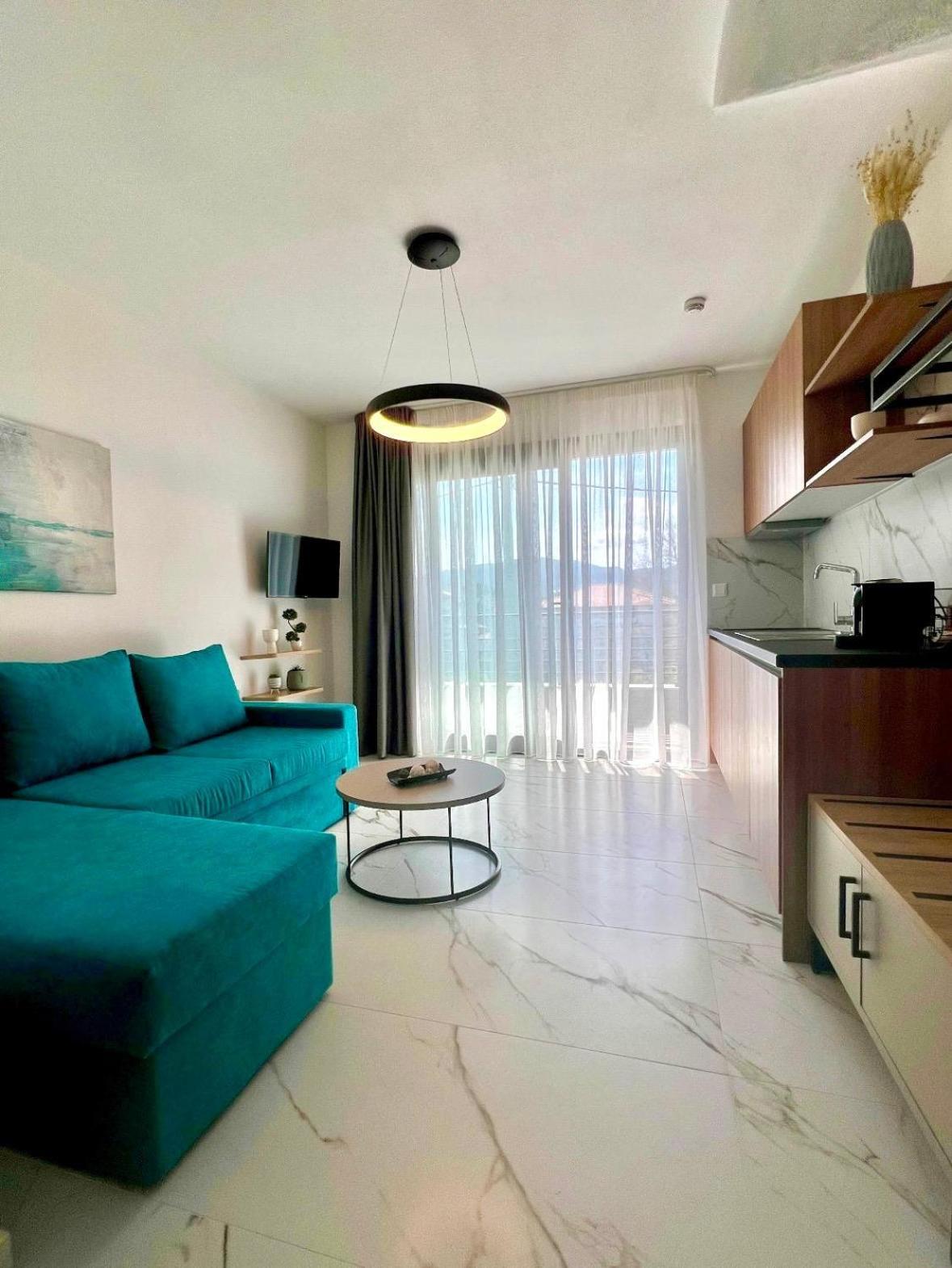 Four Shades Luxury Suites Sarti Exteriér fotografie