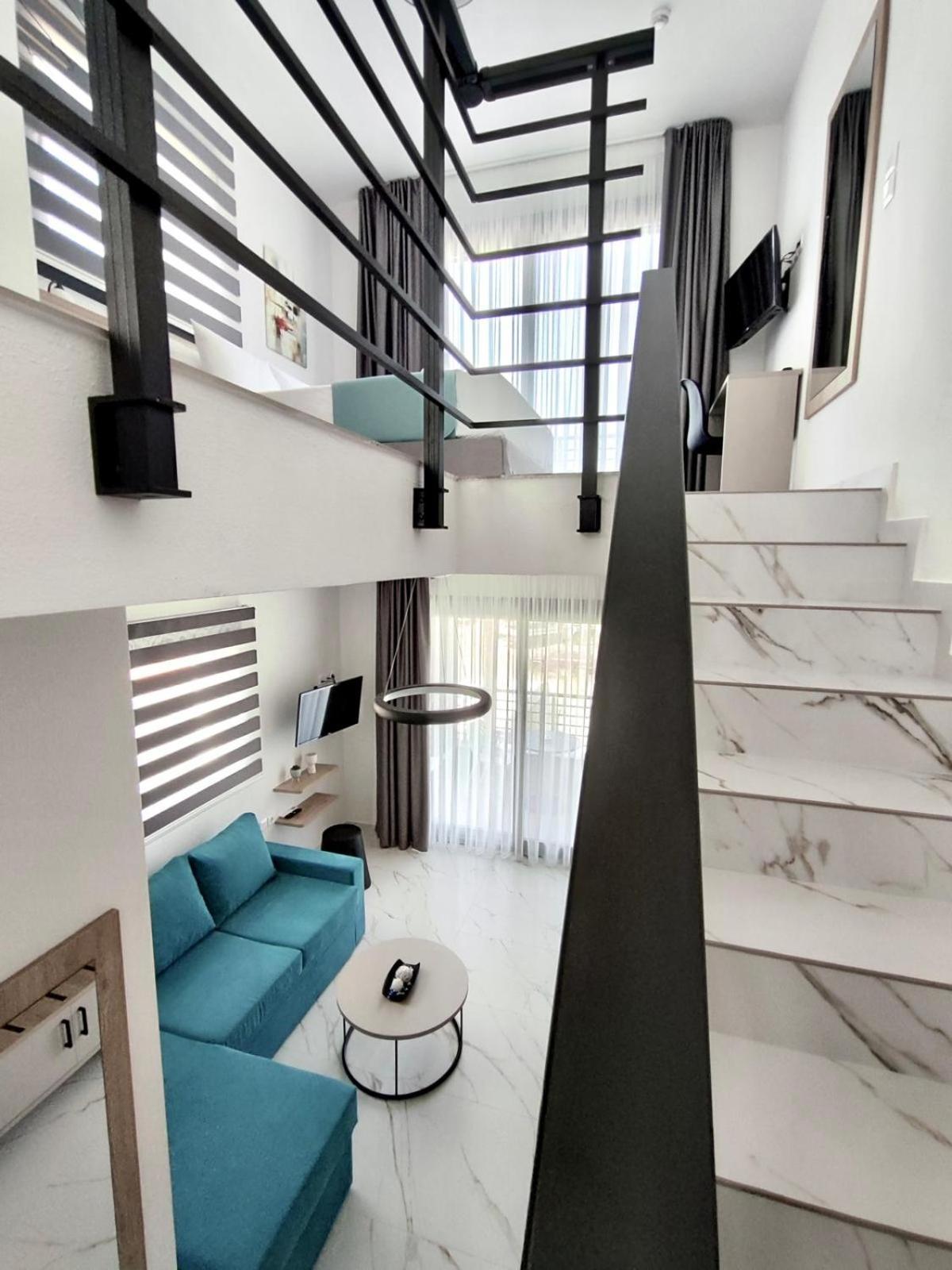 Four Shades Luxury Suites Sarti Exteriér fotografie