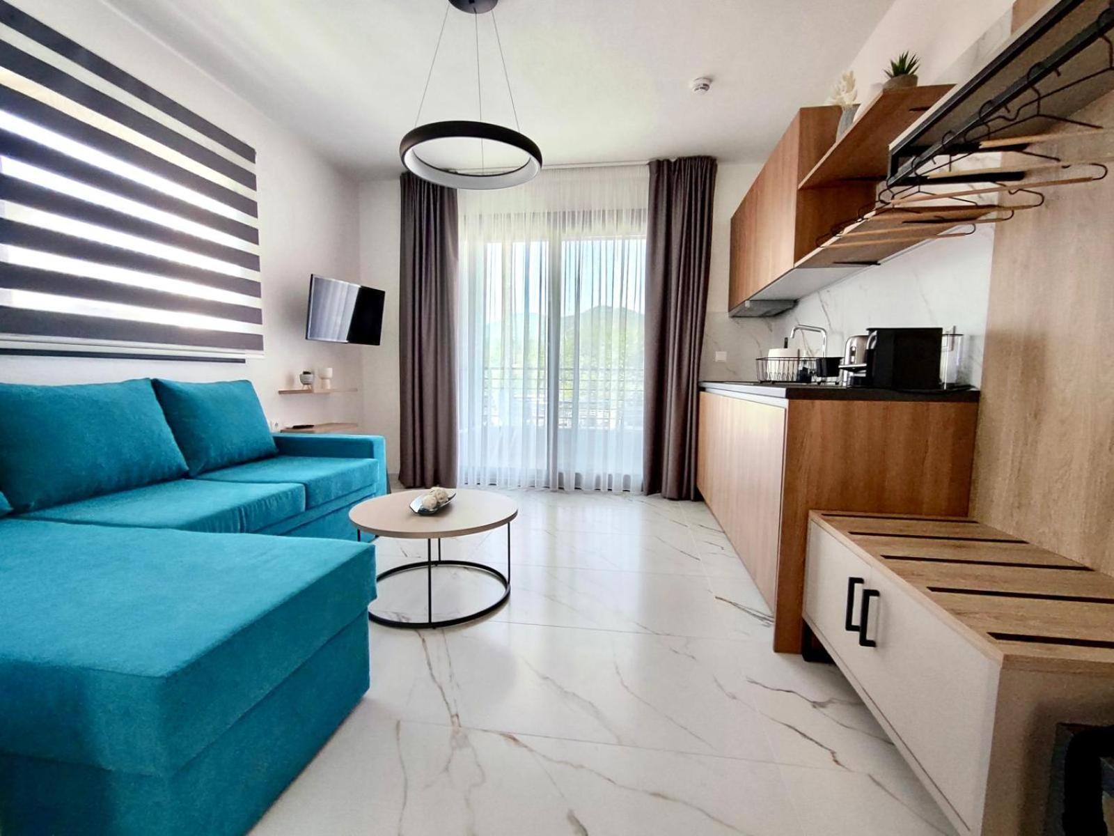 Four Shades Luxury Suites Sarti Exteriér fotografie