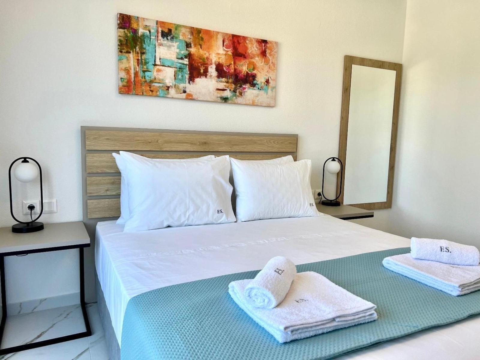Four Shades Luxury Suites Sarti Exteriér fotografie