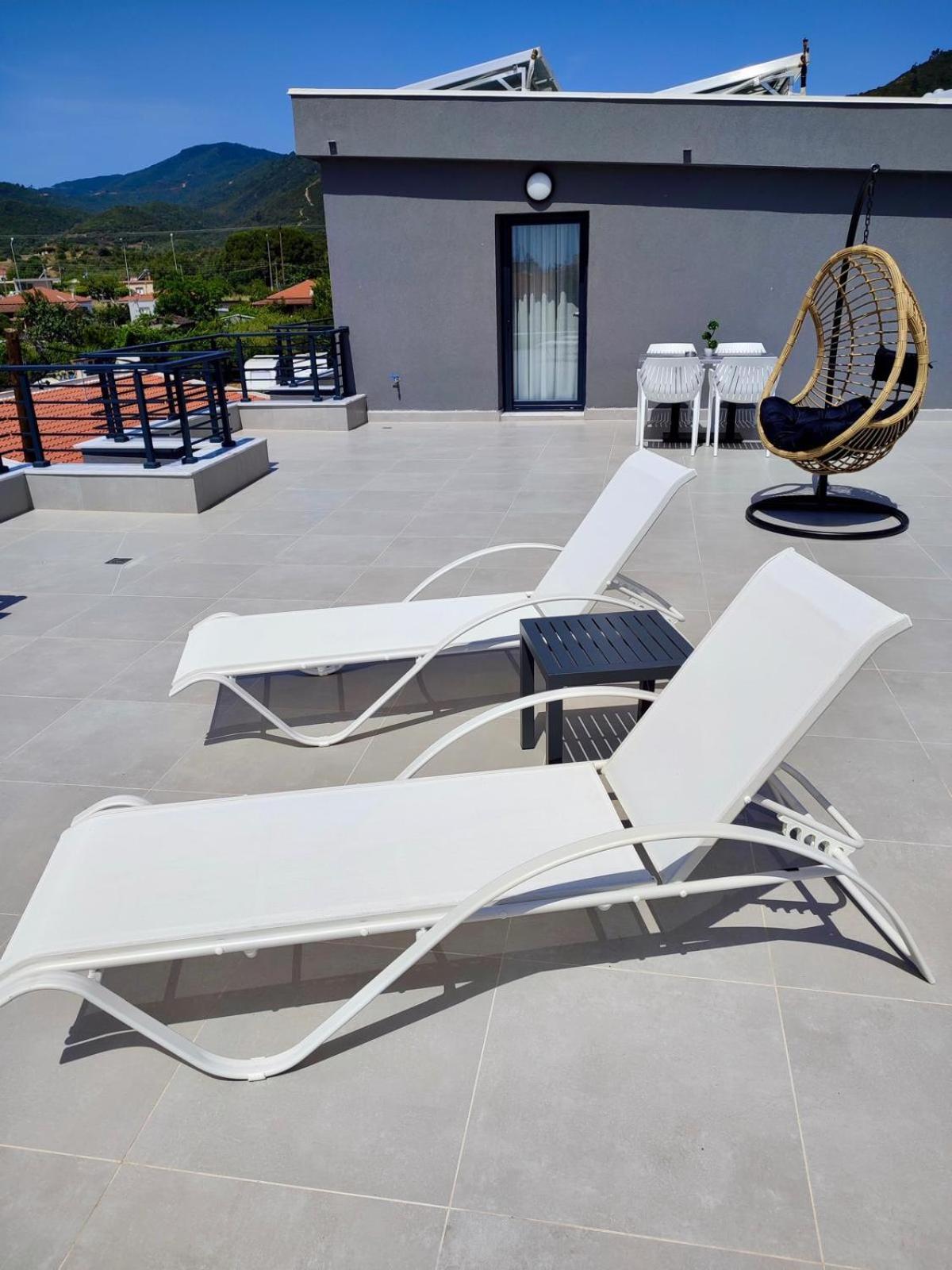 Four Shades Luxury Suites Sarti Exteriér fotografie