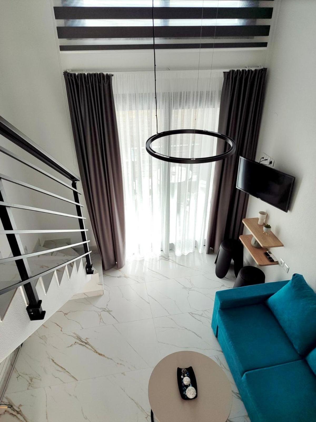 Four Shades Luxury Suites Sarti Exteriér fotografie