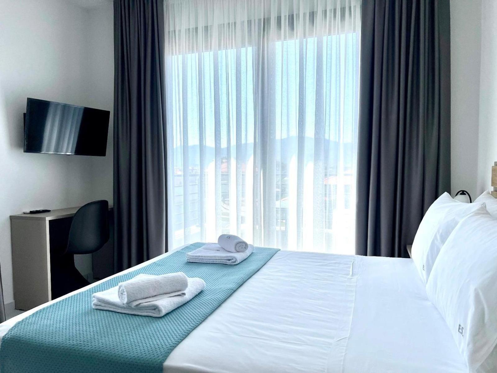 Four Shades Luxury Suites Sarti Exteriér fotografie