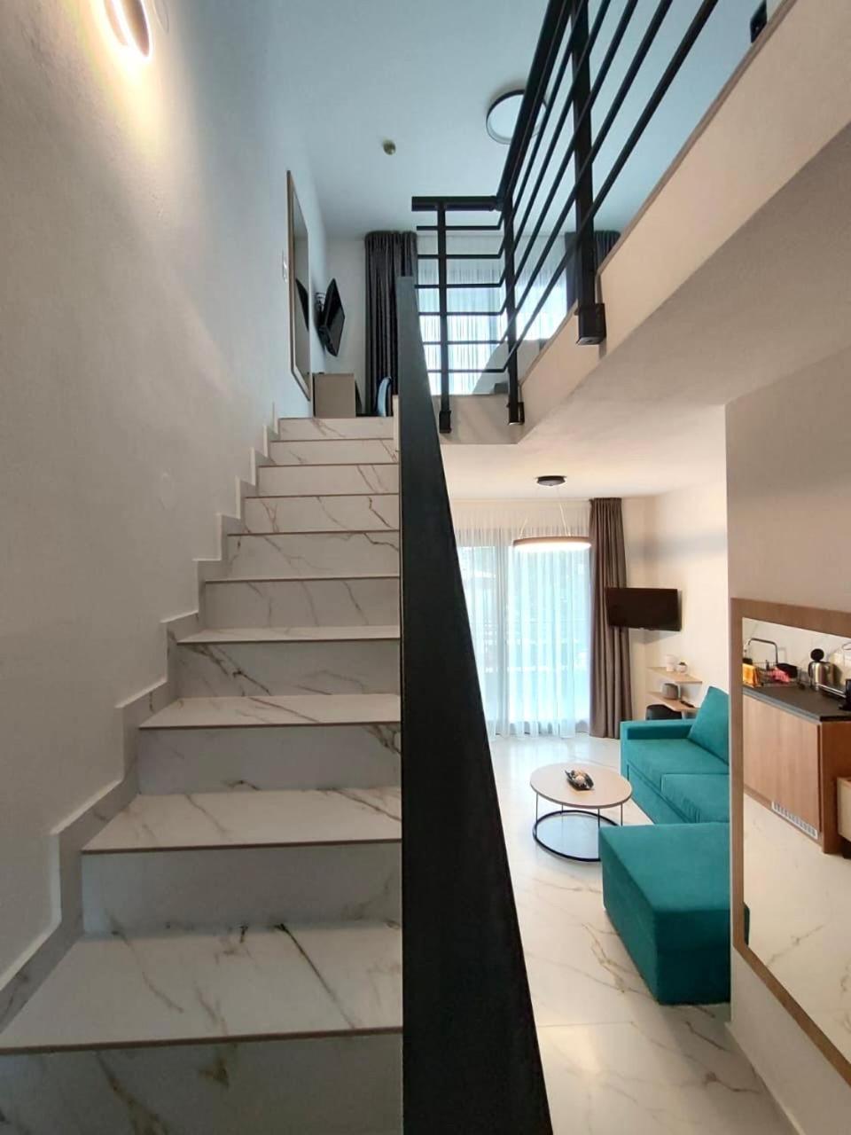 Four Shades Luxury Suites Sarti Exteriér fotografie