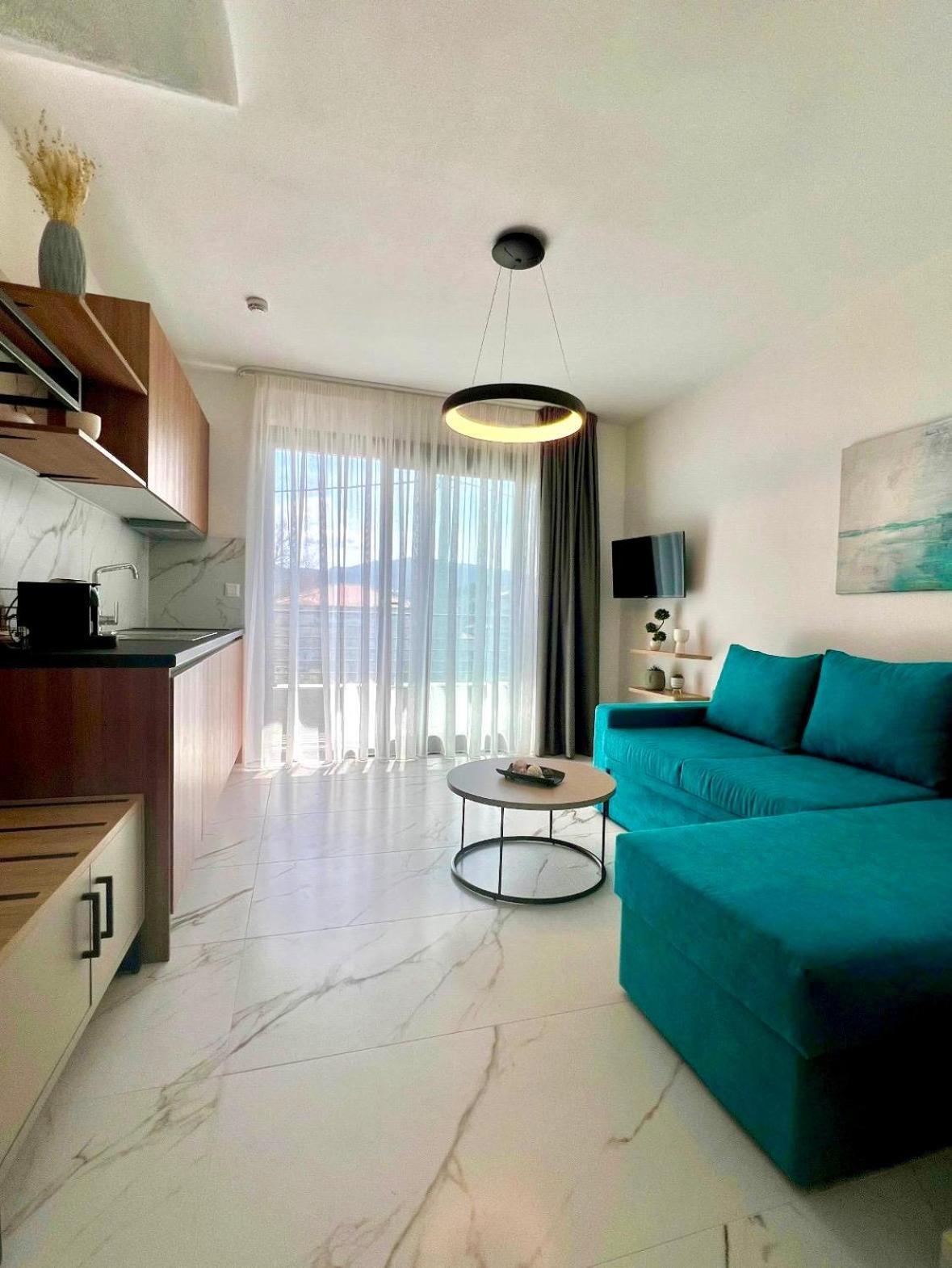Four Shades Luxury Suites Sarti Exteriér fotografie