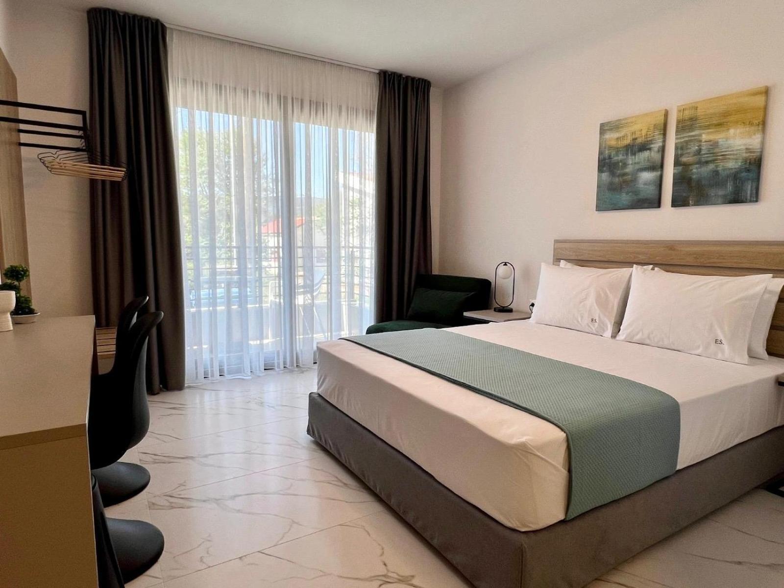 Four Shades Luxury Suites Sarti Exteriér fotografie