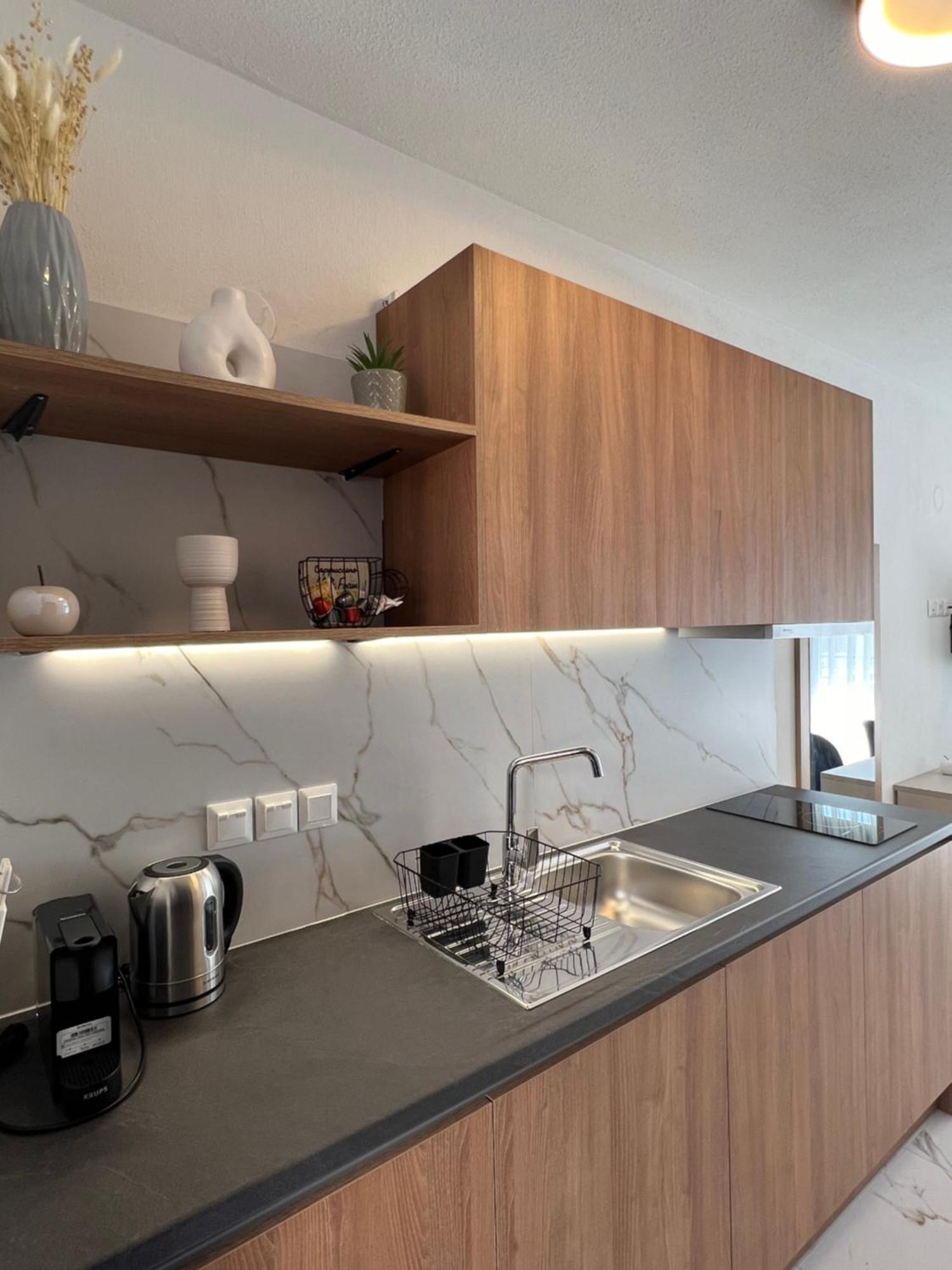 Four Shades Luxury Suites Sarti Exteriér fotografie