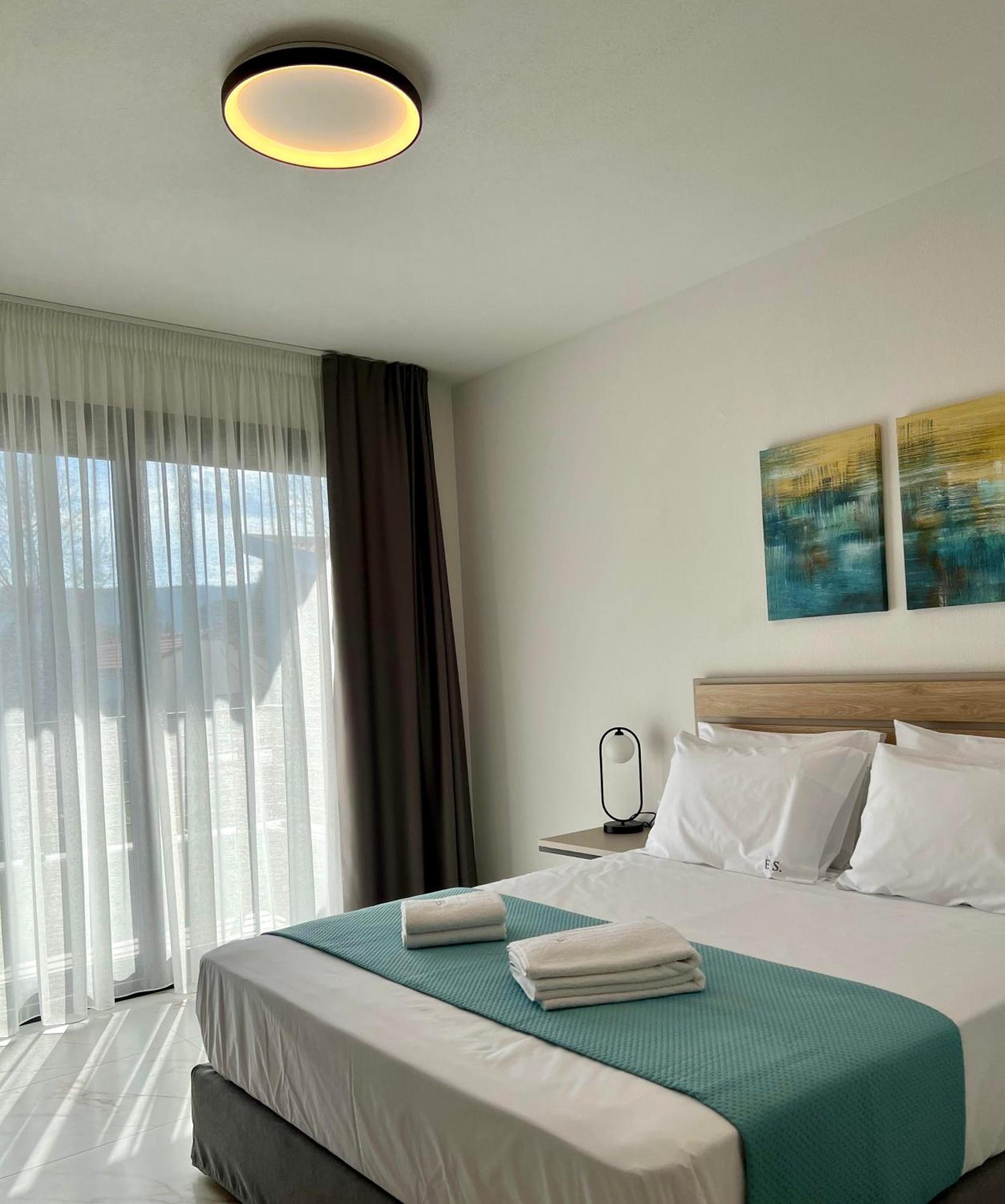 Four Shades Luxury Suites Sarti Exteriér fotografie